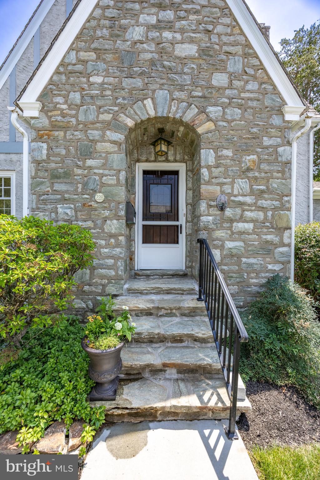 228 DEAN STREET