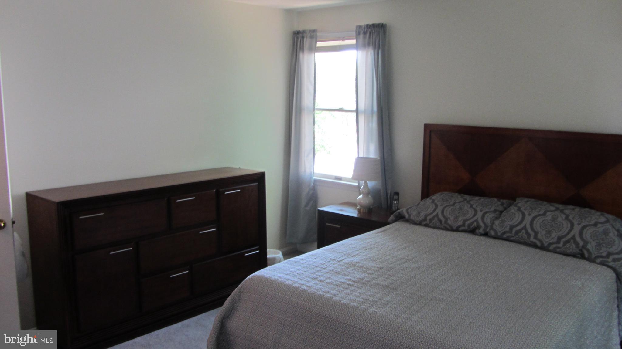 VICTORIA MANOR - Residential