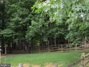 VICTORIA MANOR - Residential