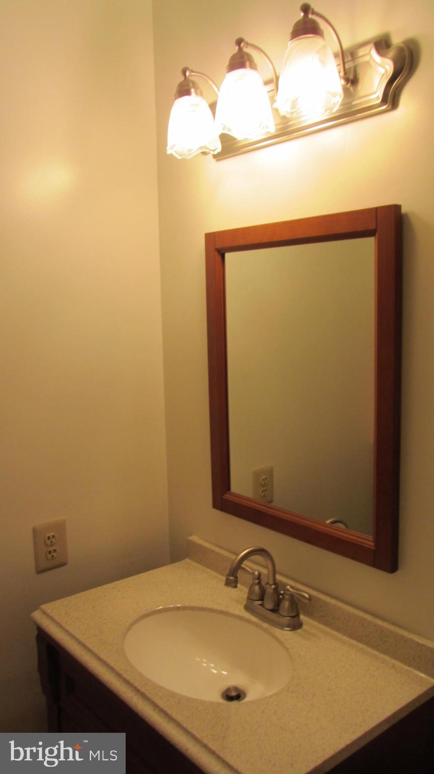 VICTORIA MANOR - Residential