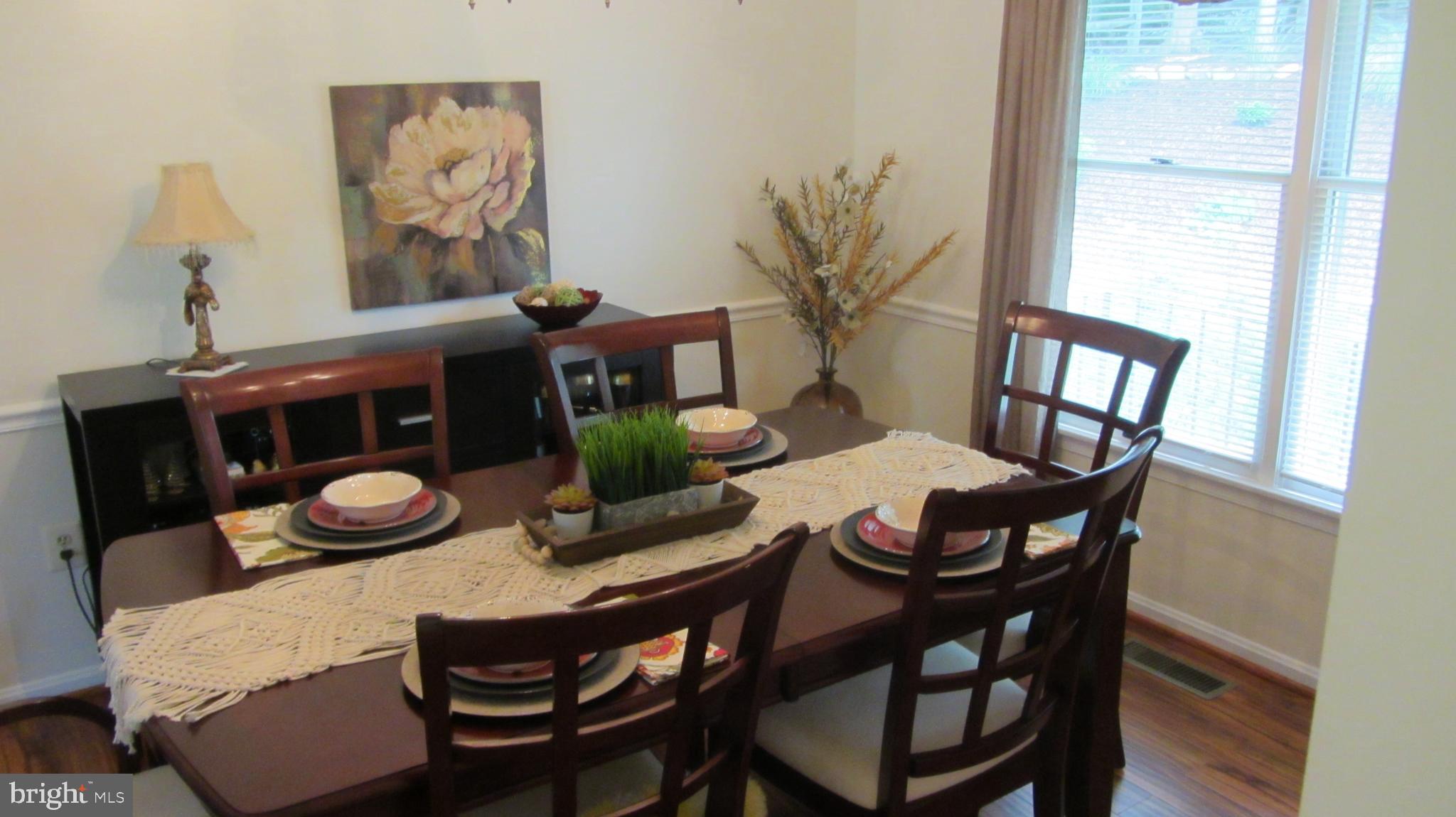 VICTORIA MANOR - Residential