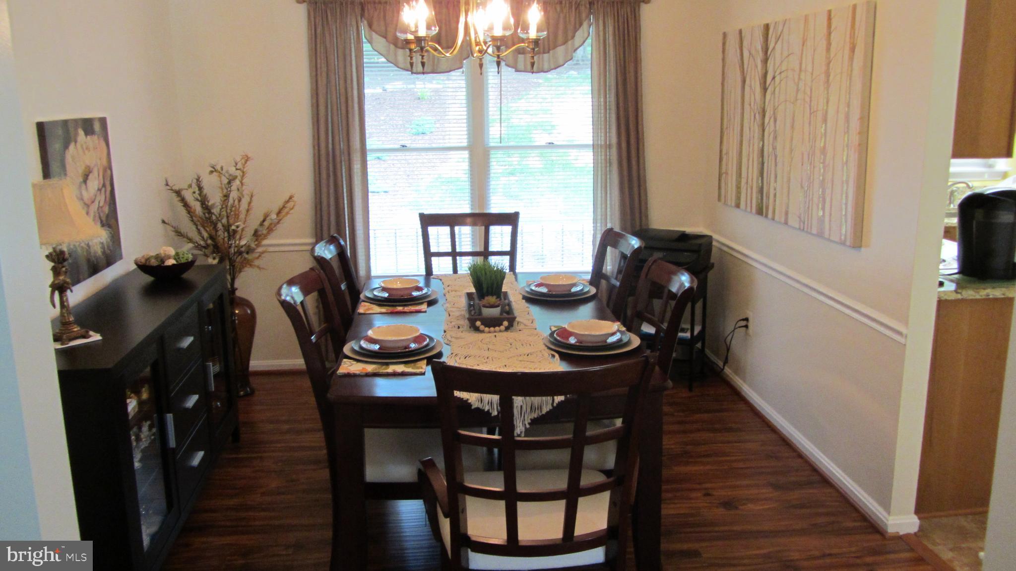 VICTORIA MANOR - Residential