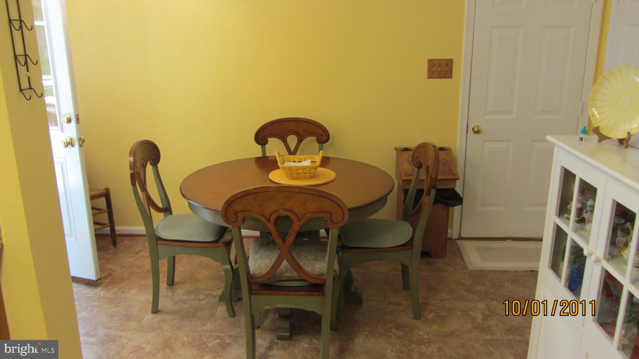 VICTORIA MANOR - Residential