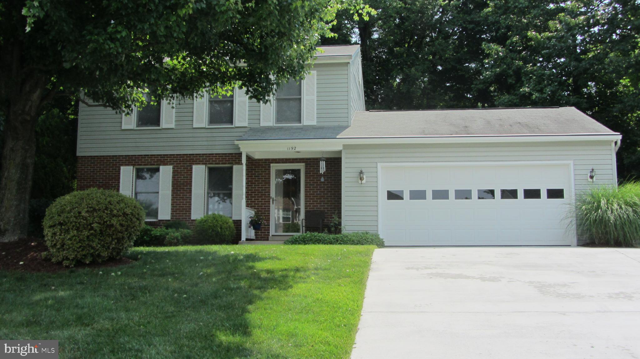 VICTORIA MANOR - Residential