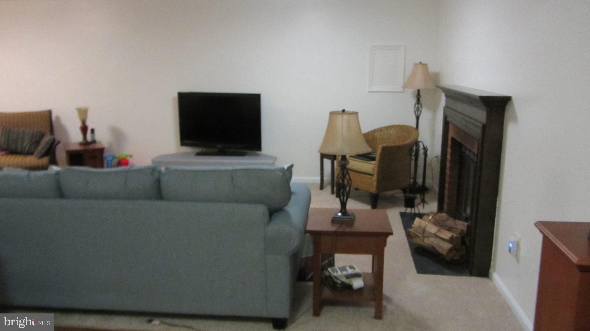 VICTORIA MANOR - Residential