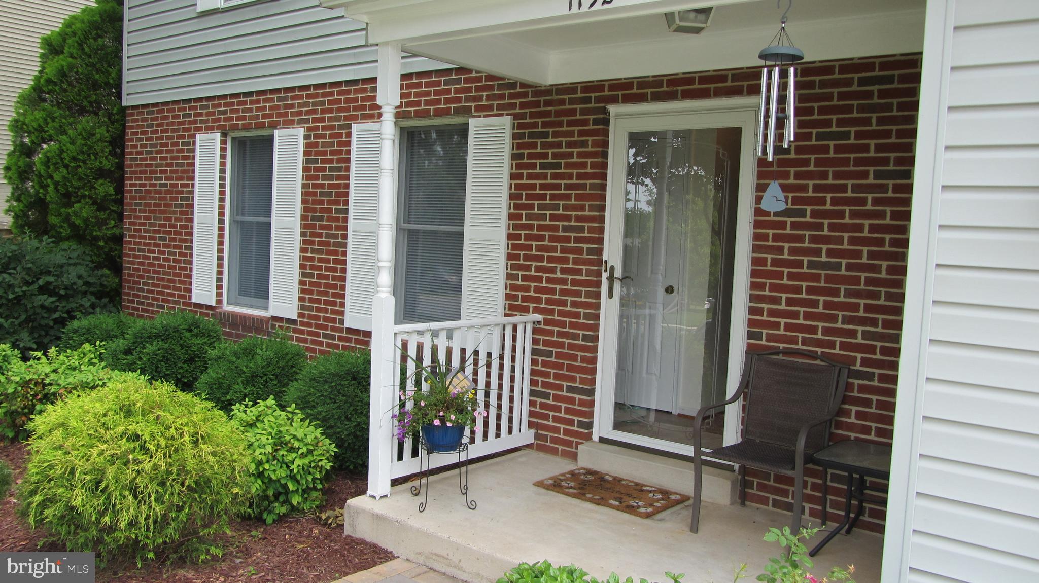 VICTORIA MANOR - Residential