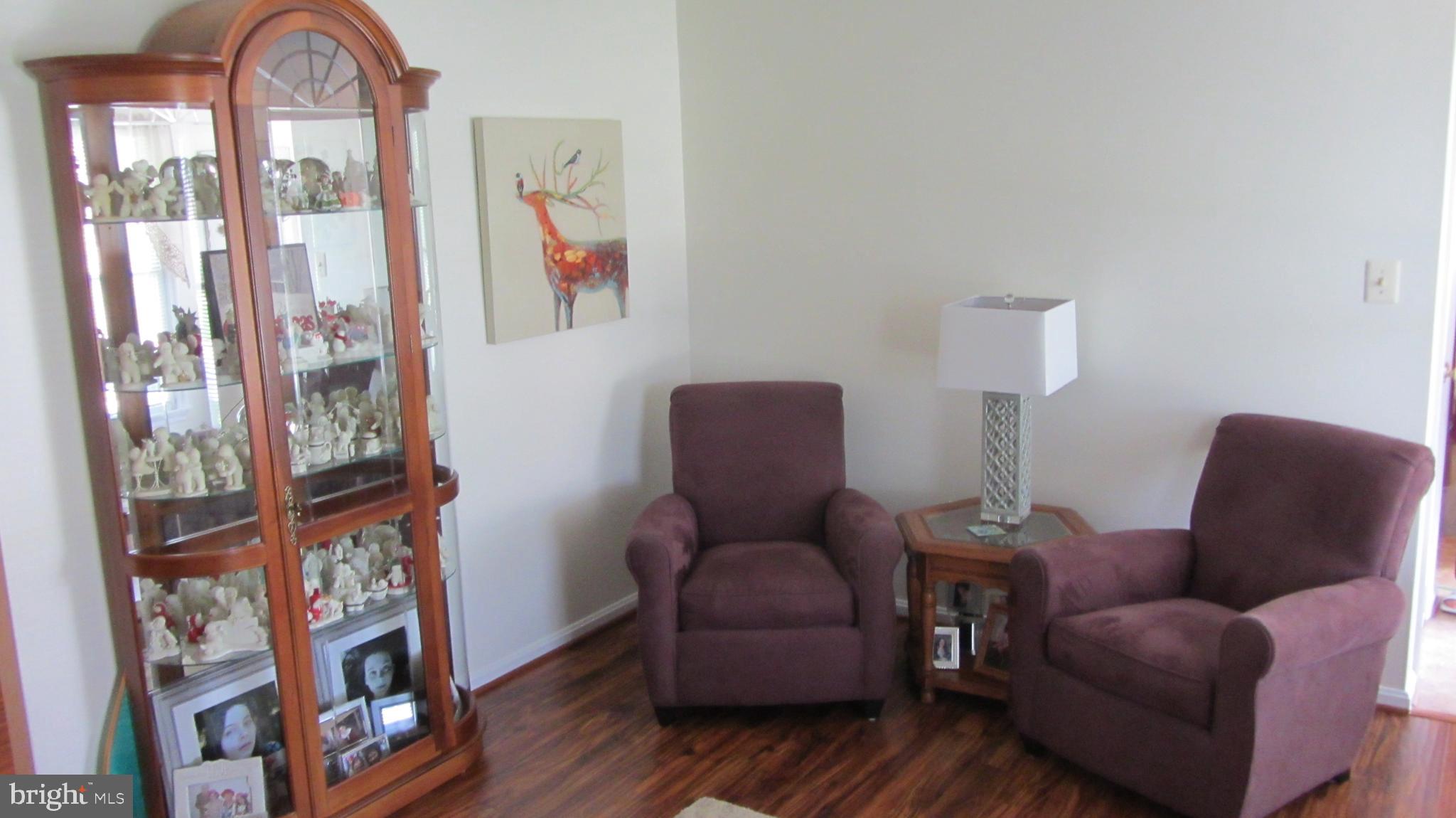 VICTORIA MANOR - Residential