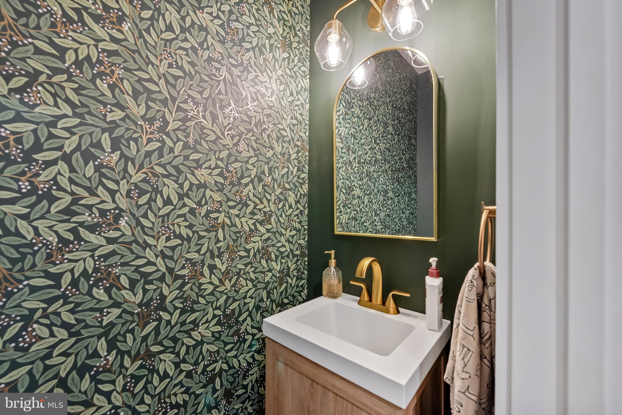 HAMPDEN HISTORIC DISTRICT - Residential