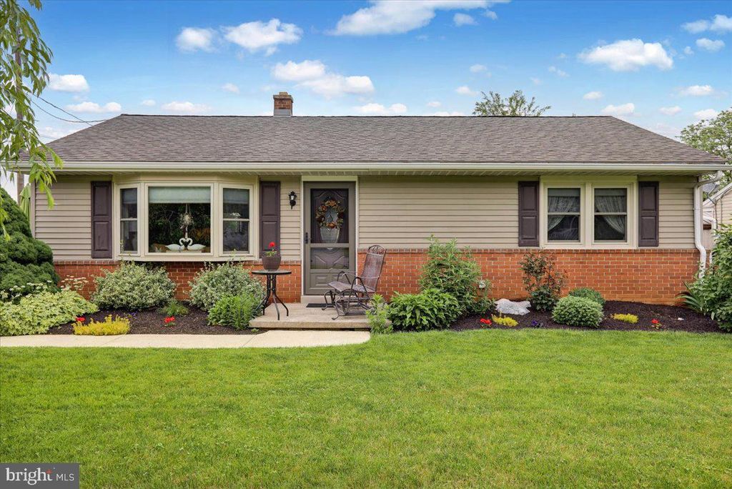 Photo of 11 E Kendig Road, Willow Street, PA 17584 (MLS # PALA2051544)