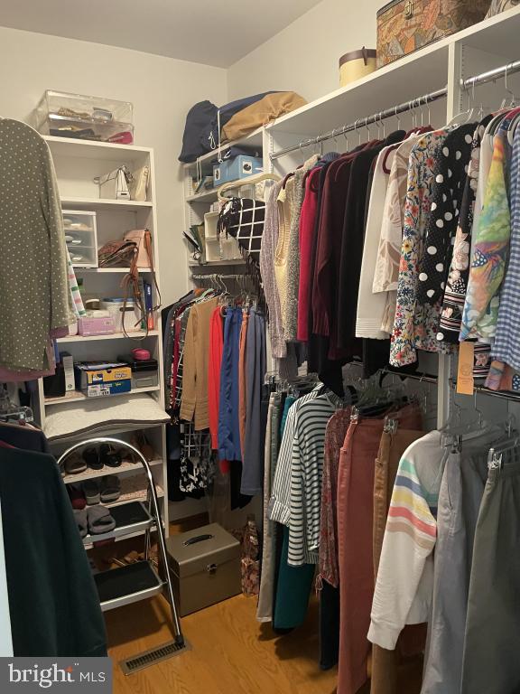 EASTVIEW - Residential