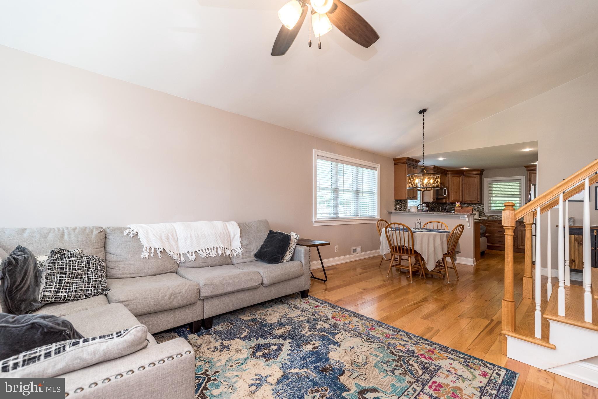 ROSLYN - Residential
