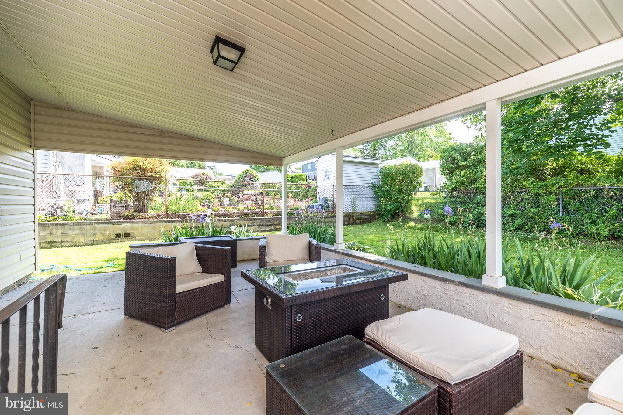 ROSLYN - Residential