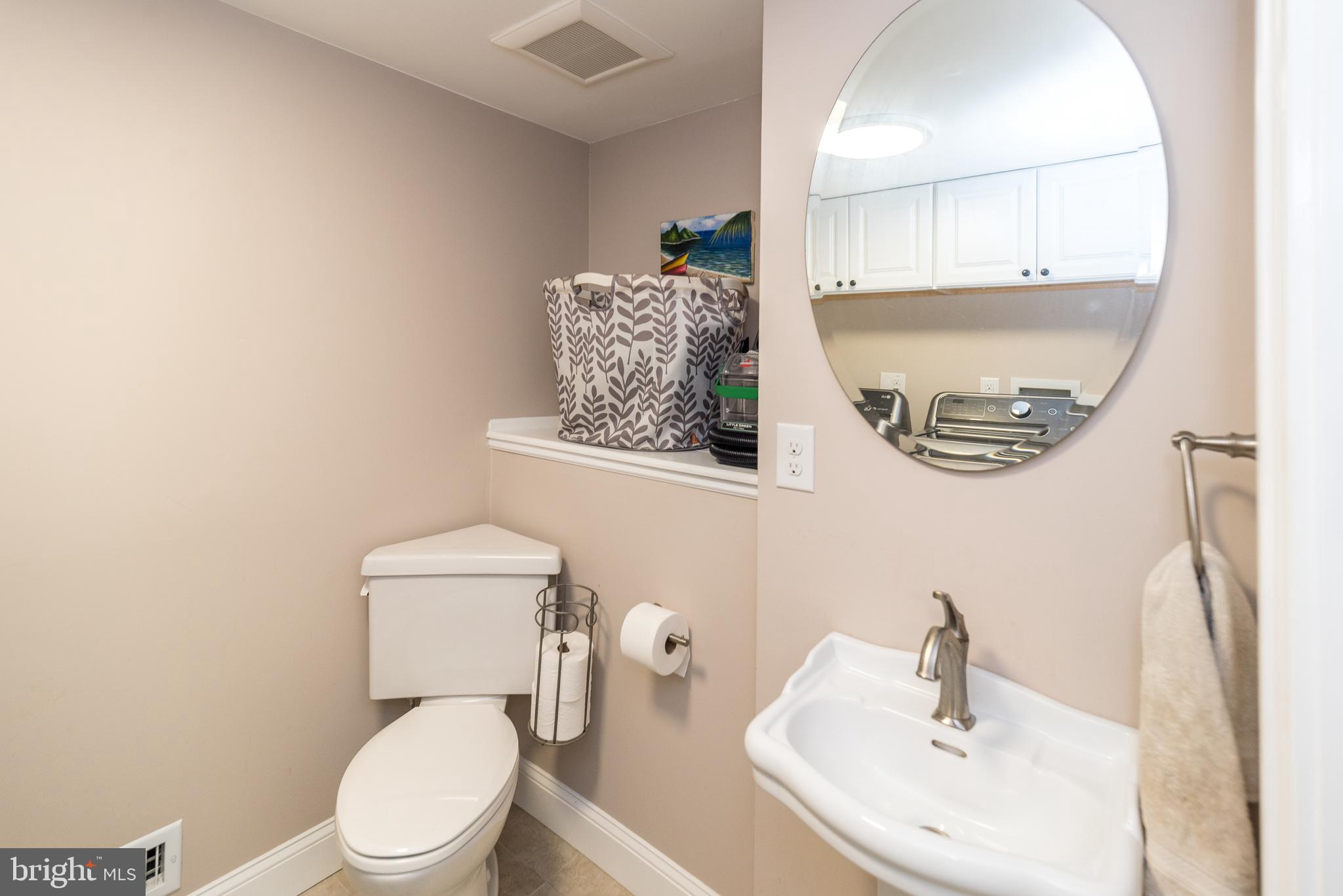 ROSLYN - Residential