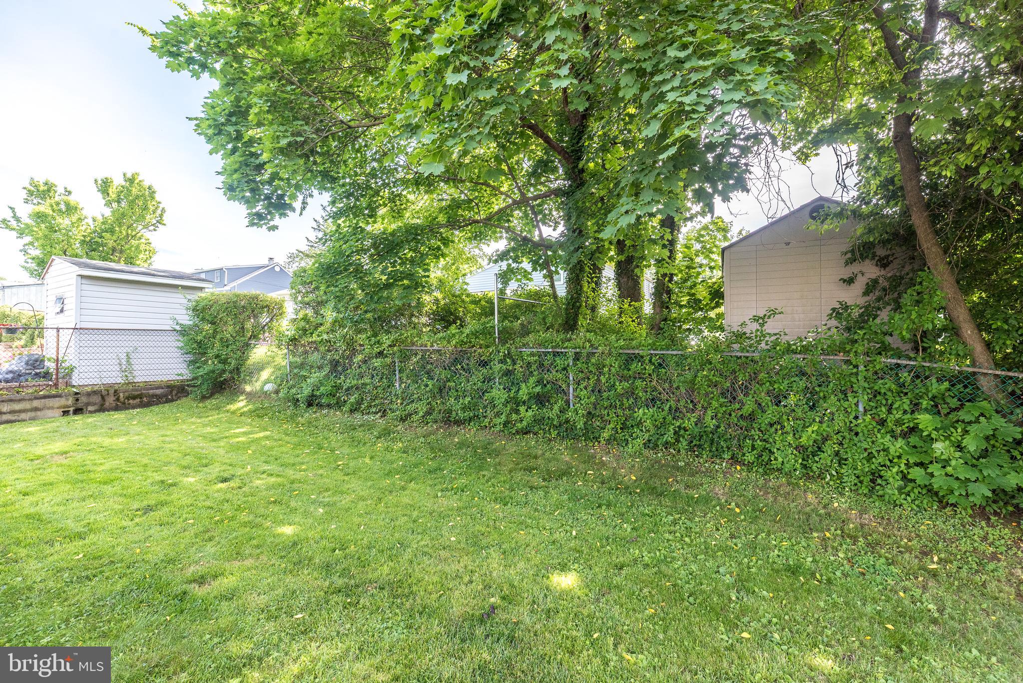 ROSLYN - Residential