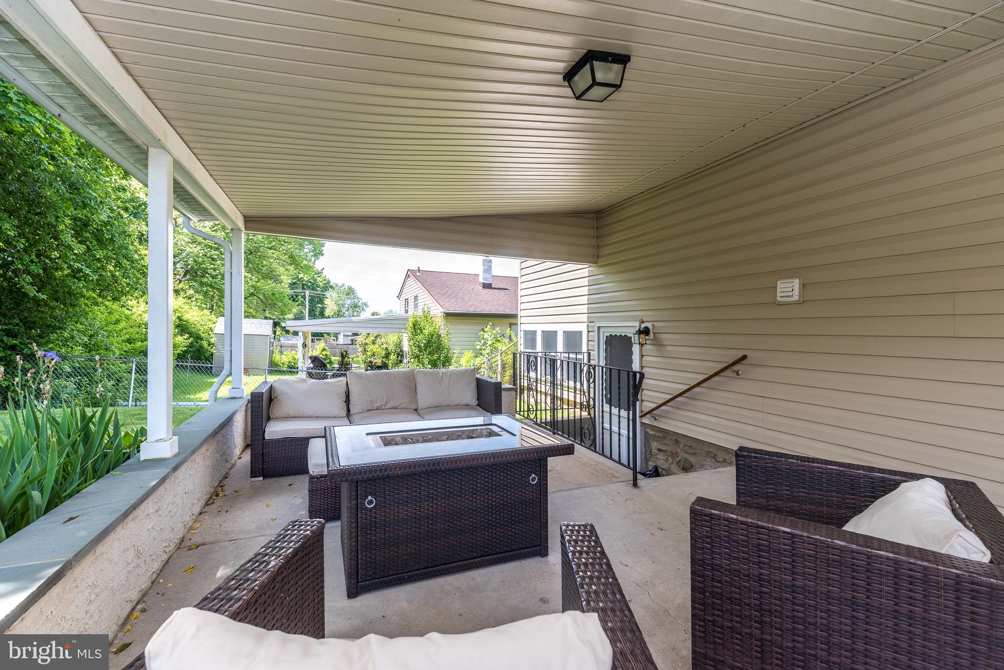 ROSLYN - Residential