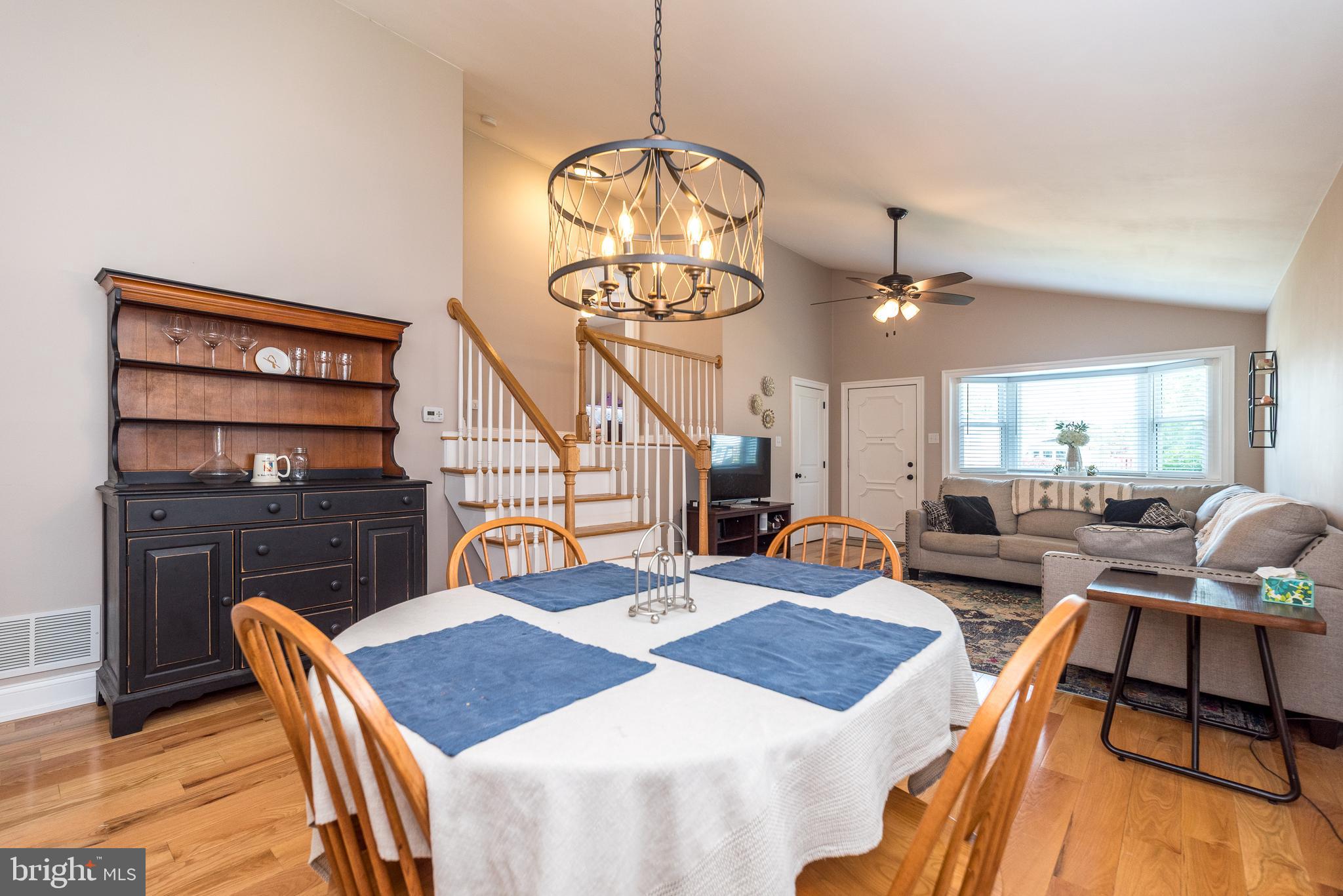 ROSLYN - Residential
