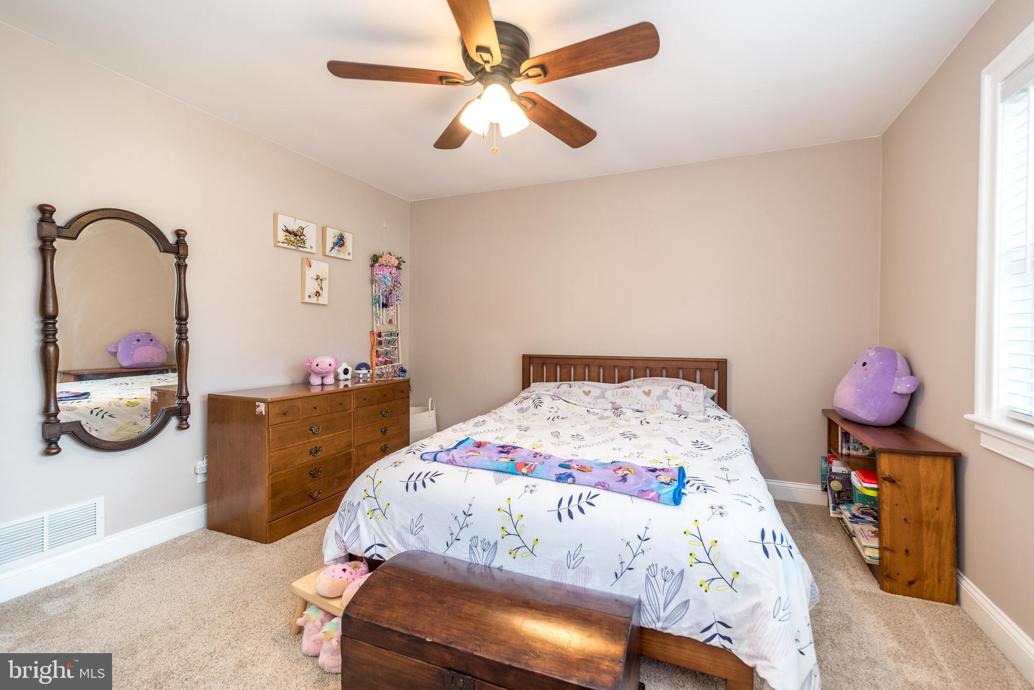 ROSLYN - Residential