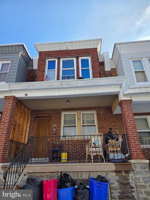 Townhouse For Sale - 6033 N American Street<br/> PHILADELPHIA, PA 19120