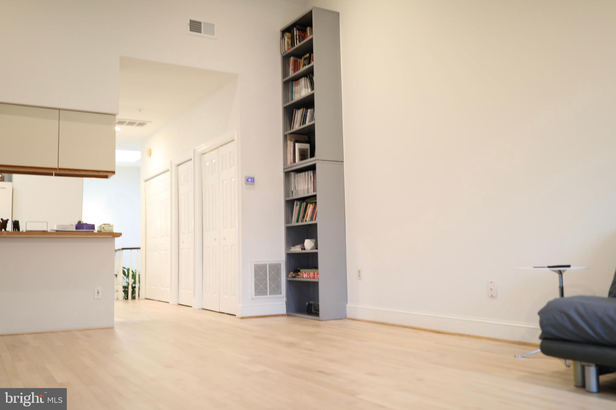 FAIRMOUNT - Residential