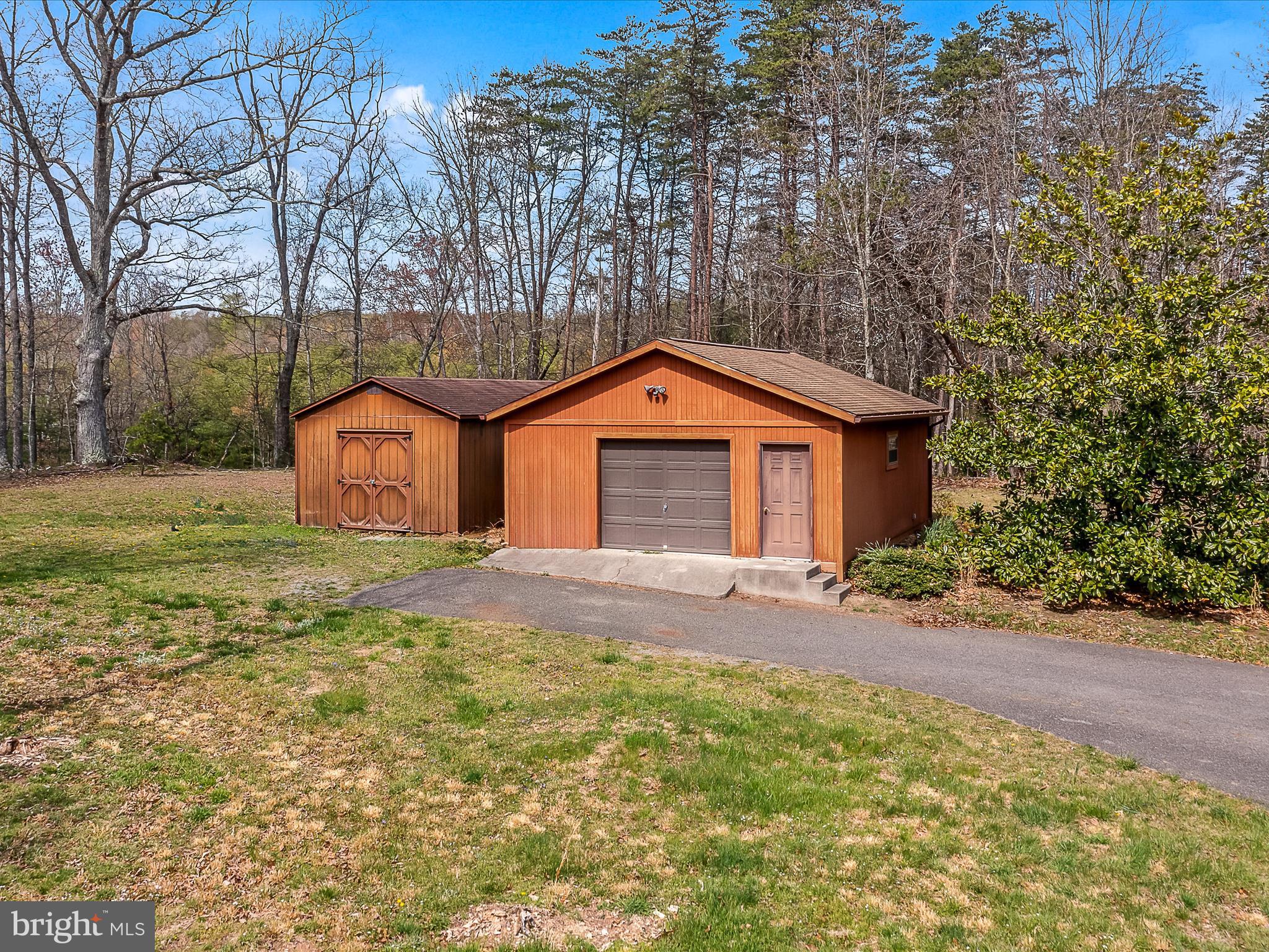 SPRING VALLEY - Residential