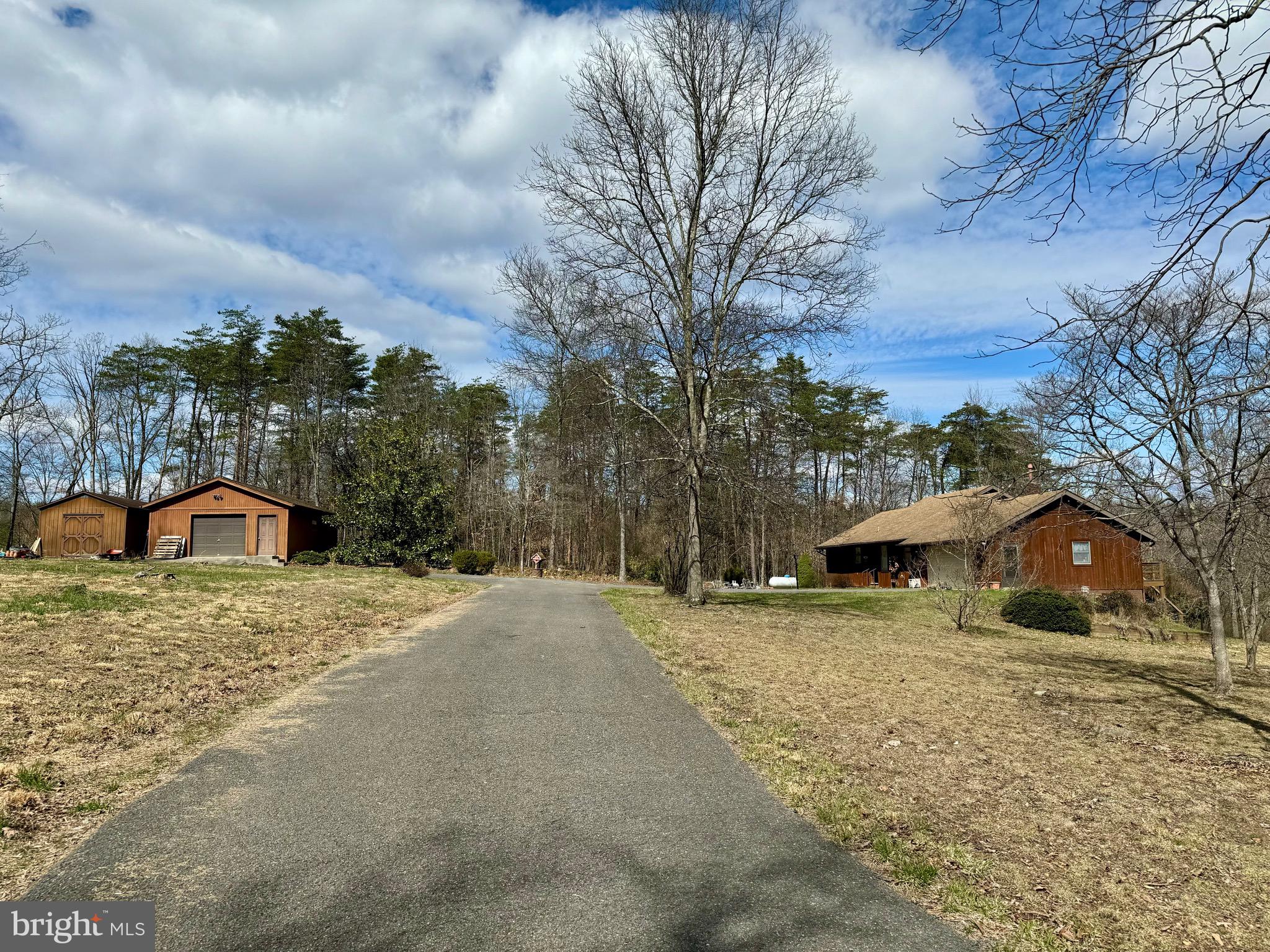 SPRING VALLEY - Residential