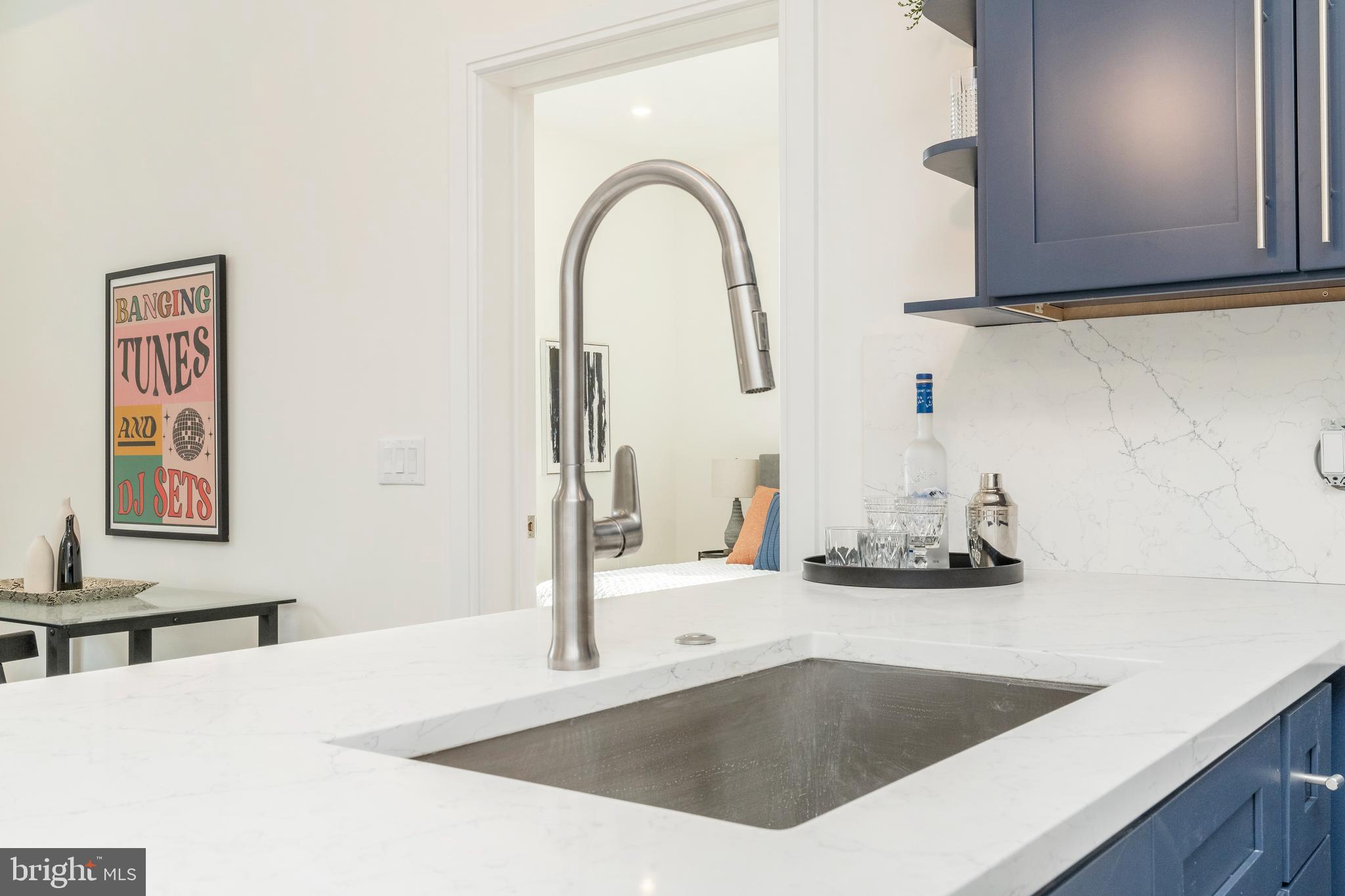 ROXBOROUGH - Residential Lease