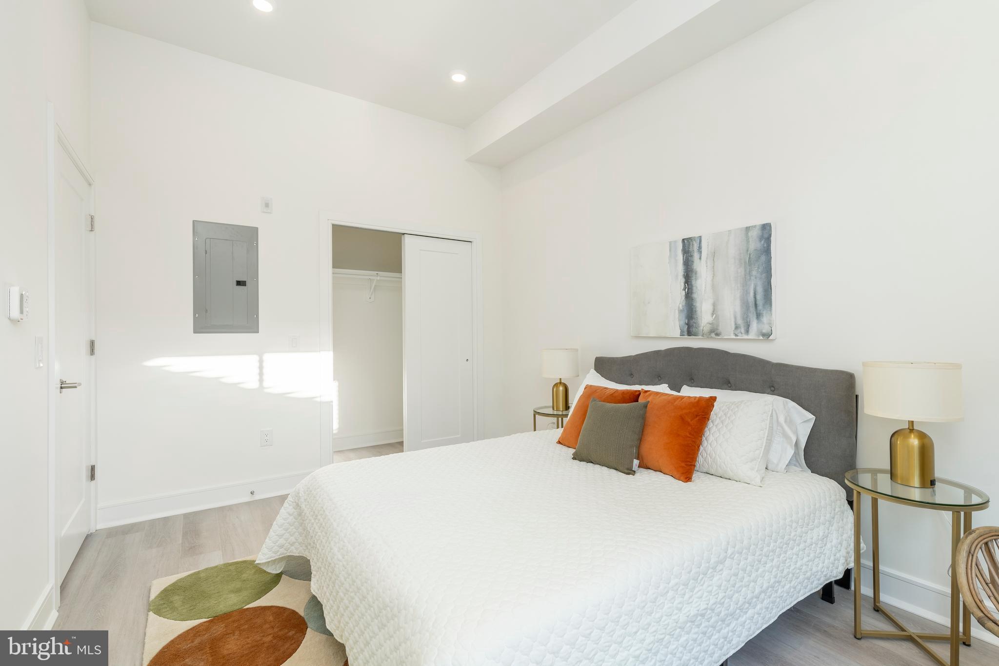 ROXBOROUGH - Residential Lease