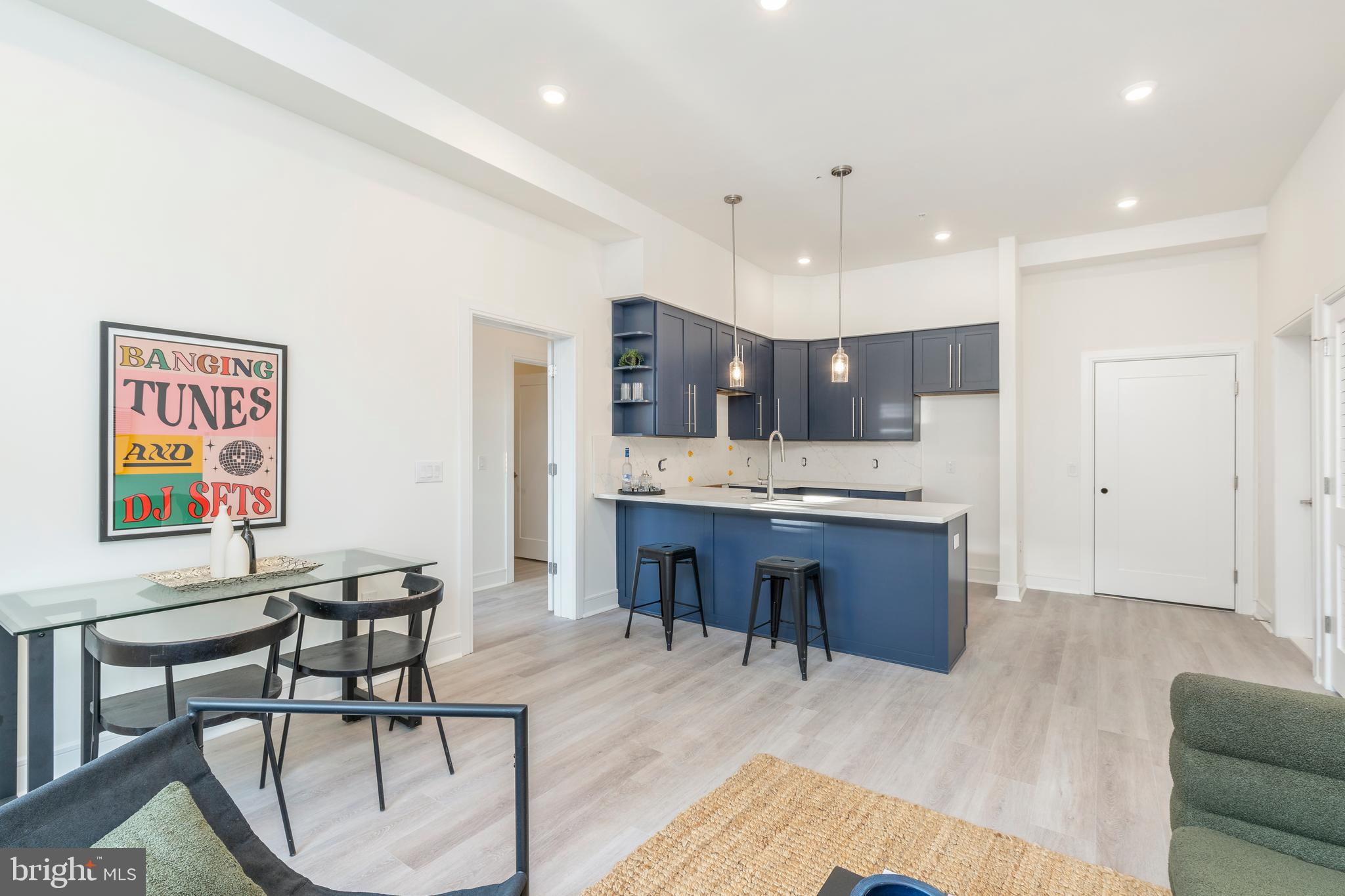 ROXBOROUGH - Residential Lease