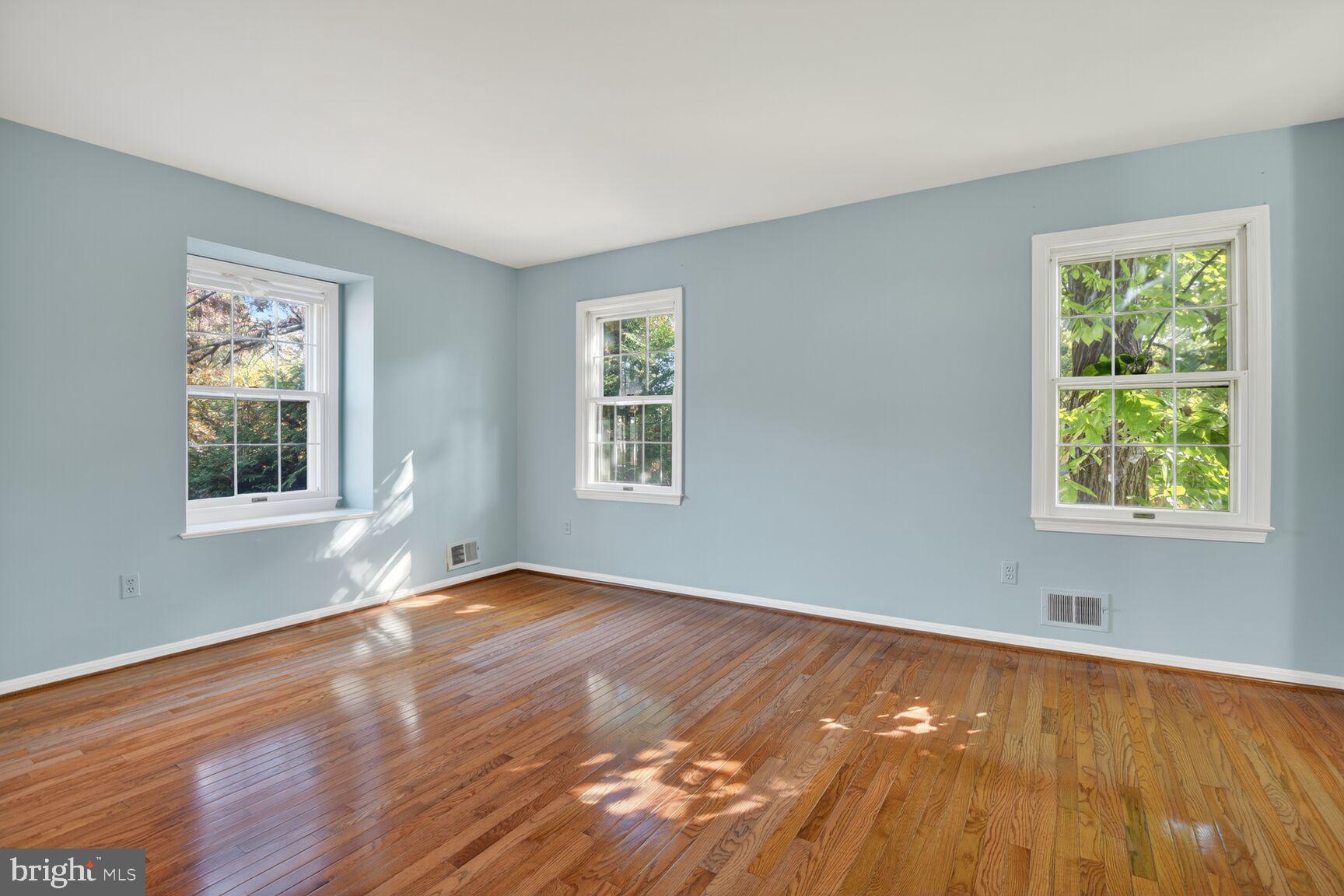 WESTLEIGH - Residential