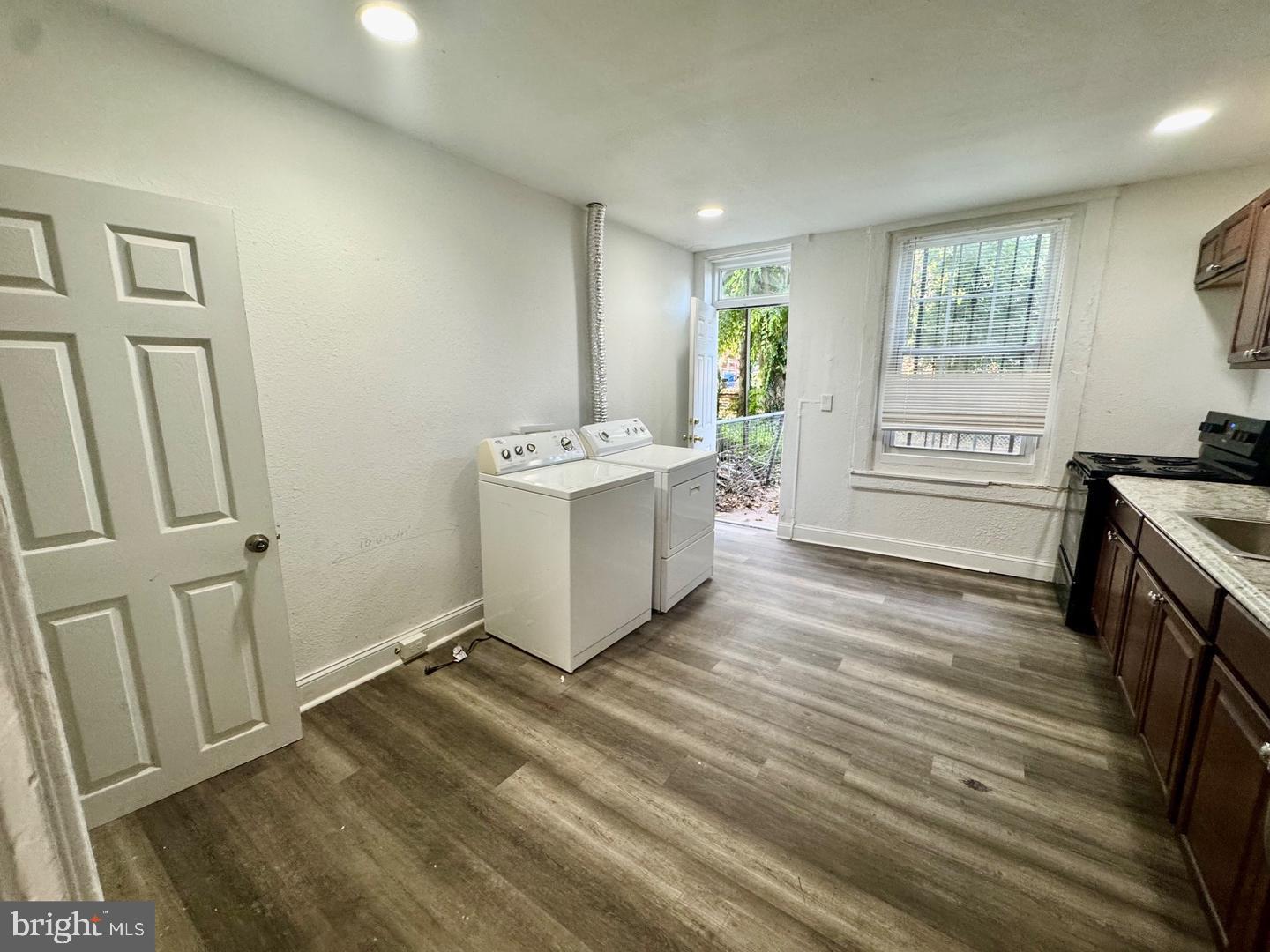 CLIFTON PARK - Residential