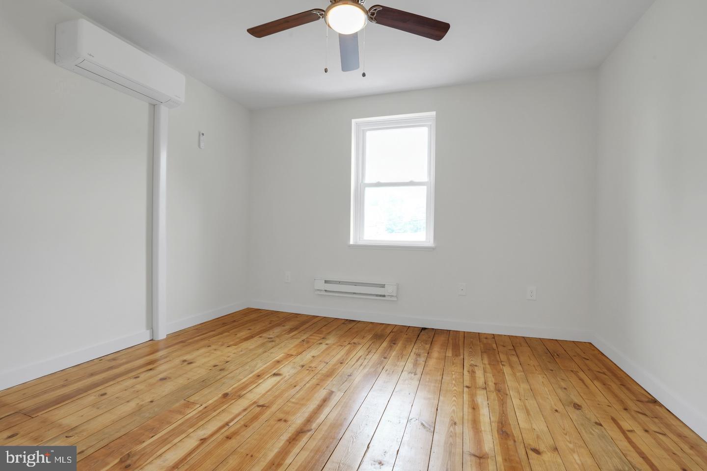 806 W MAIN STREET #4