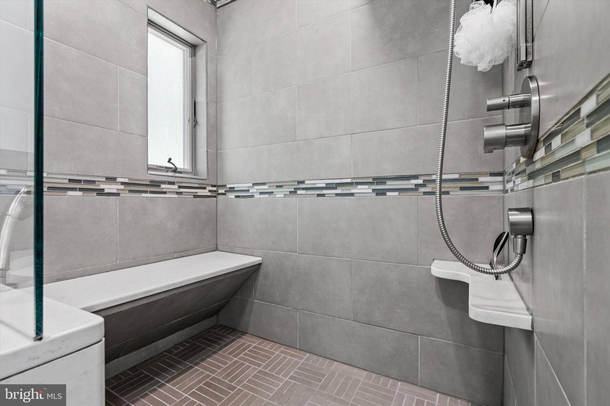 ARLINGTON FOREST - Residential