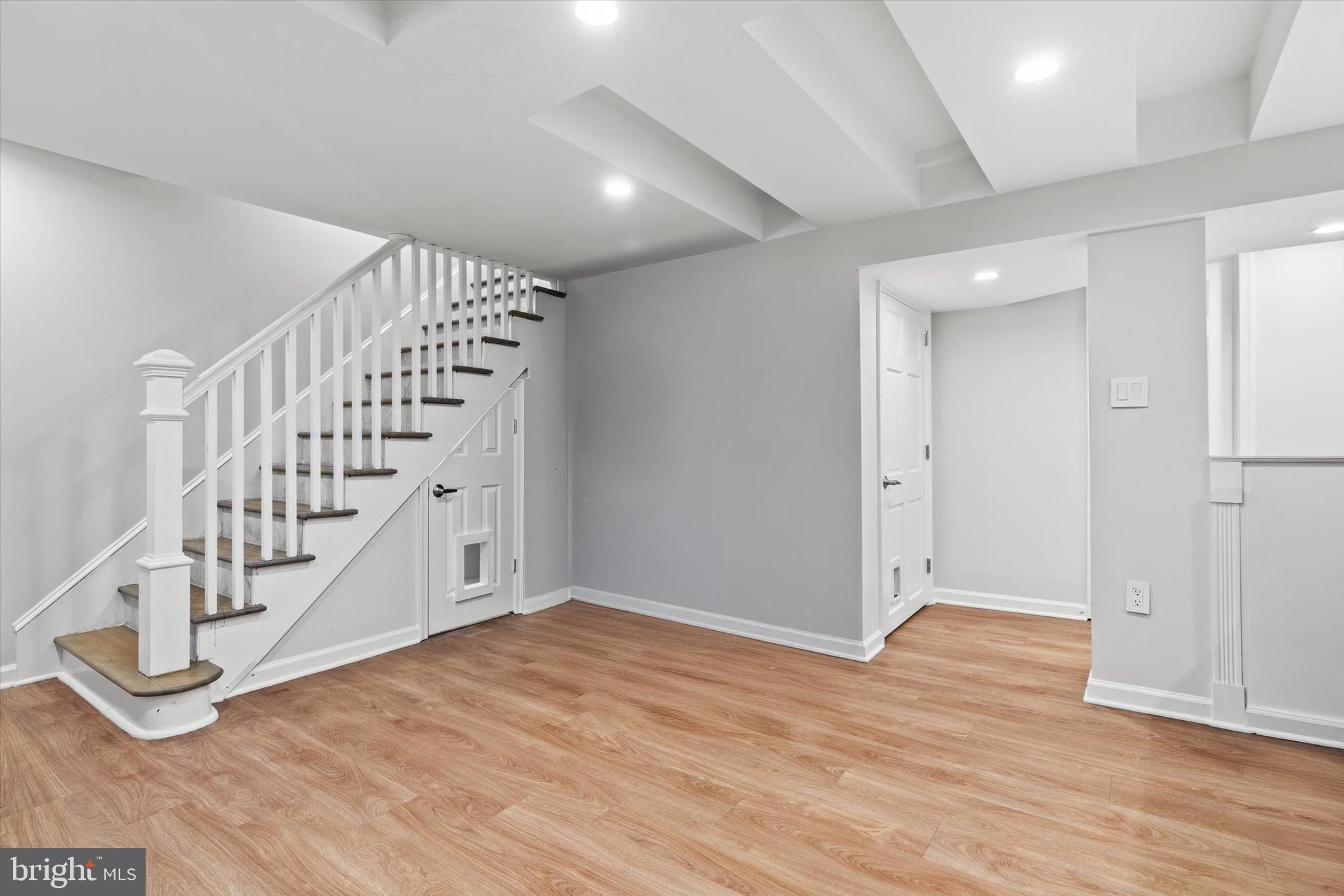 ARLINGTON FOREST - Residential