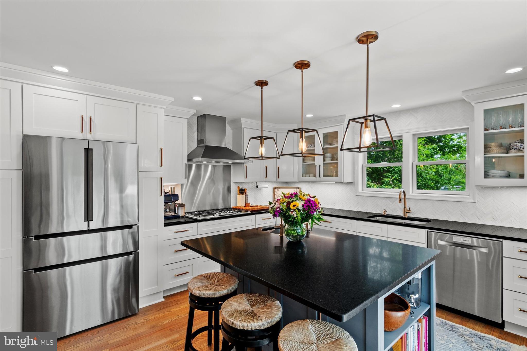 ARLINGTON FOREST - Residential