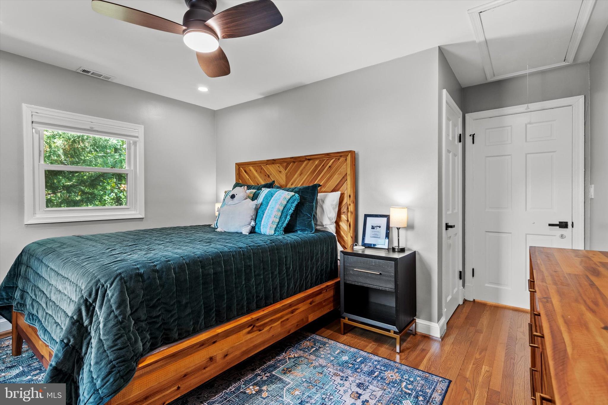 ARLINGTON FOREST - Residential