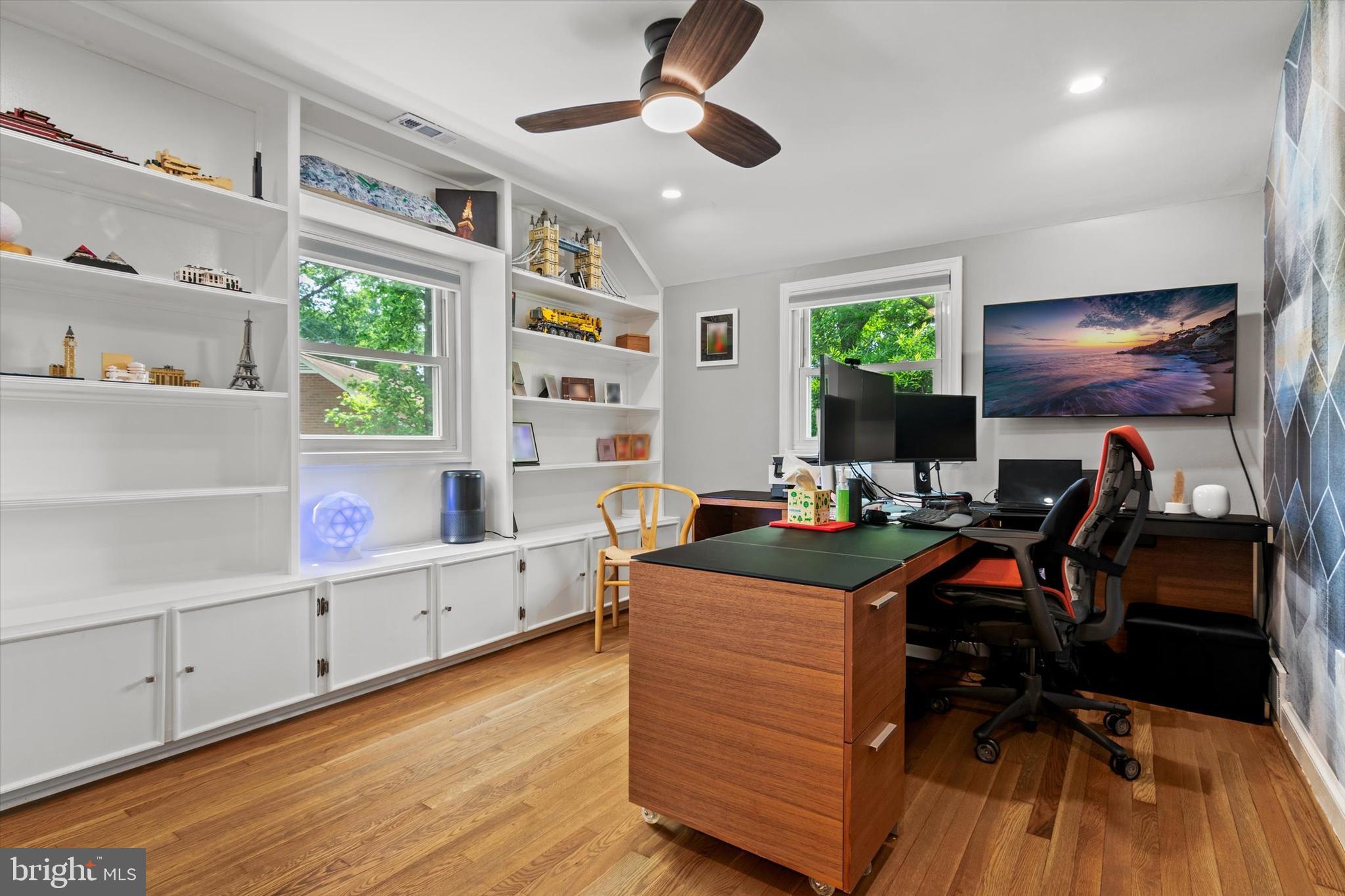 ARLINGTON FOREST - Residential