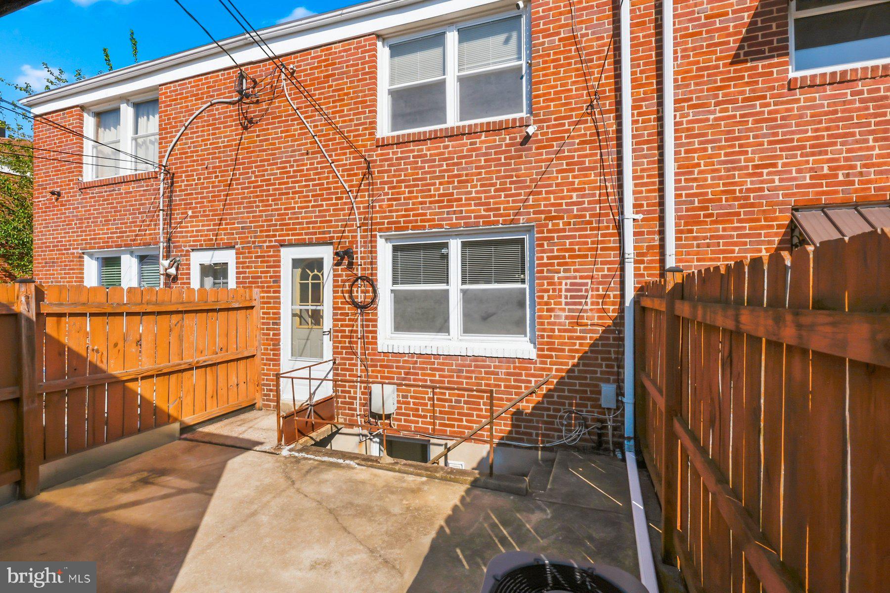 NORTH POINT VILLAGE - Residential