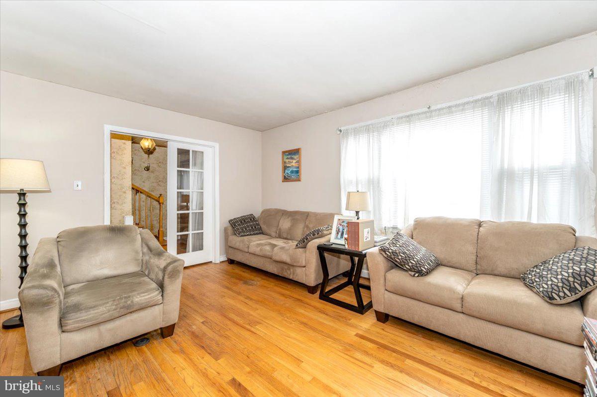 239 DEVONSHIRE ROAD NE