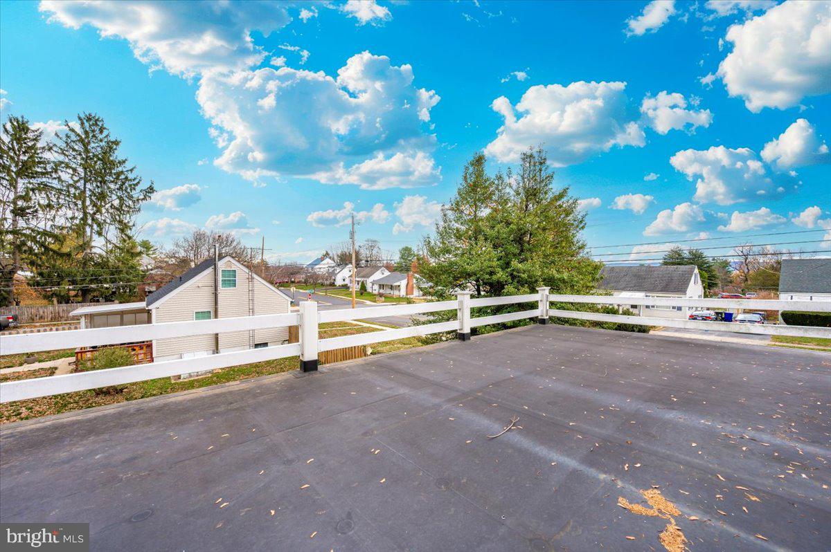 239 DEVONSHIRE ROAD NE