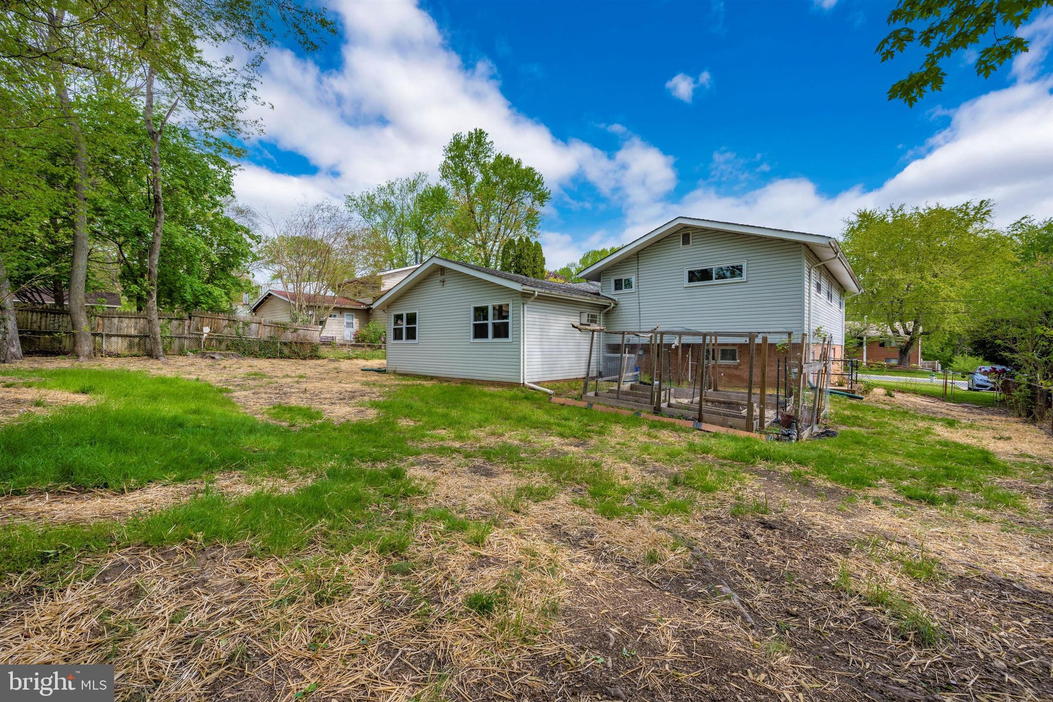 EAST SPRINGBROOK - Residential