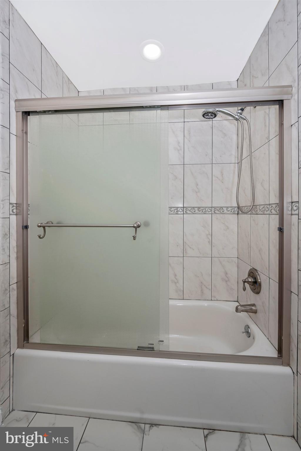 EAST SPRINGBROOK - Residential