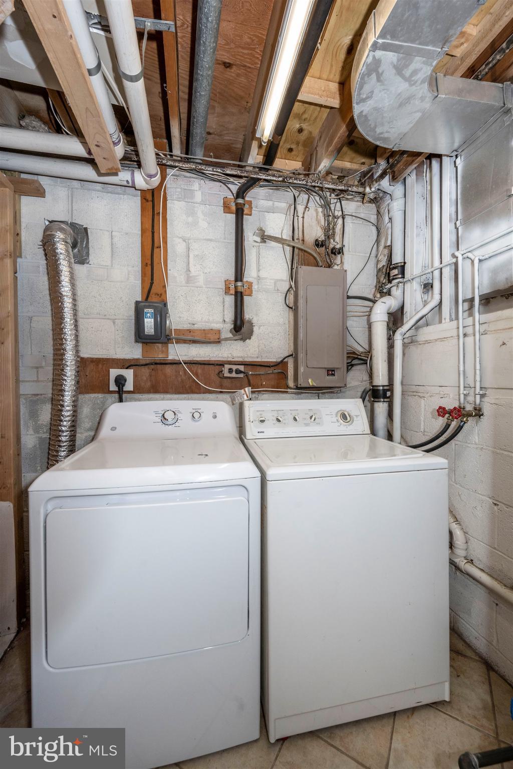 EAST SPRINGBROOK - Residential