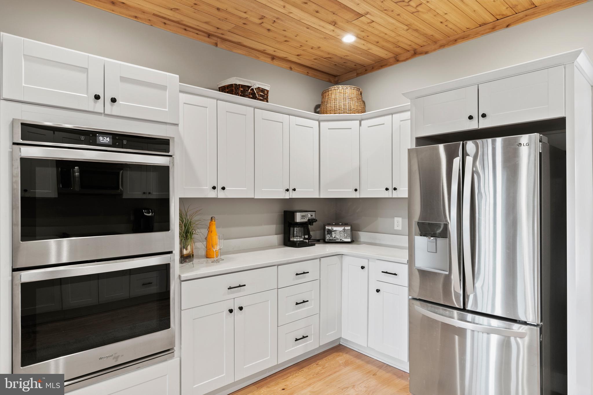 DAVIDSONVILLE - Farm