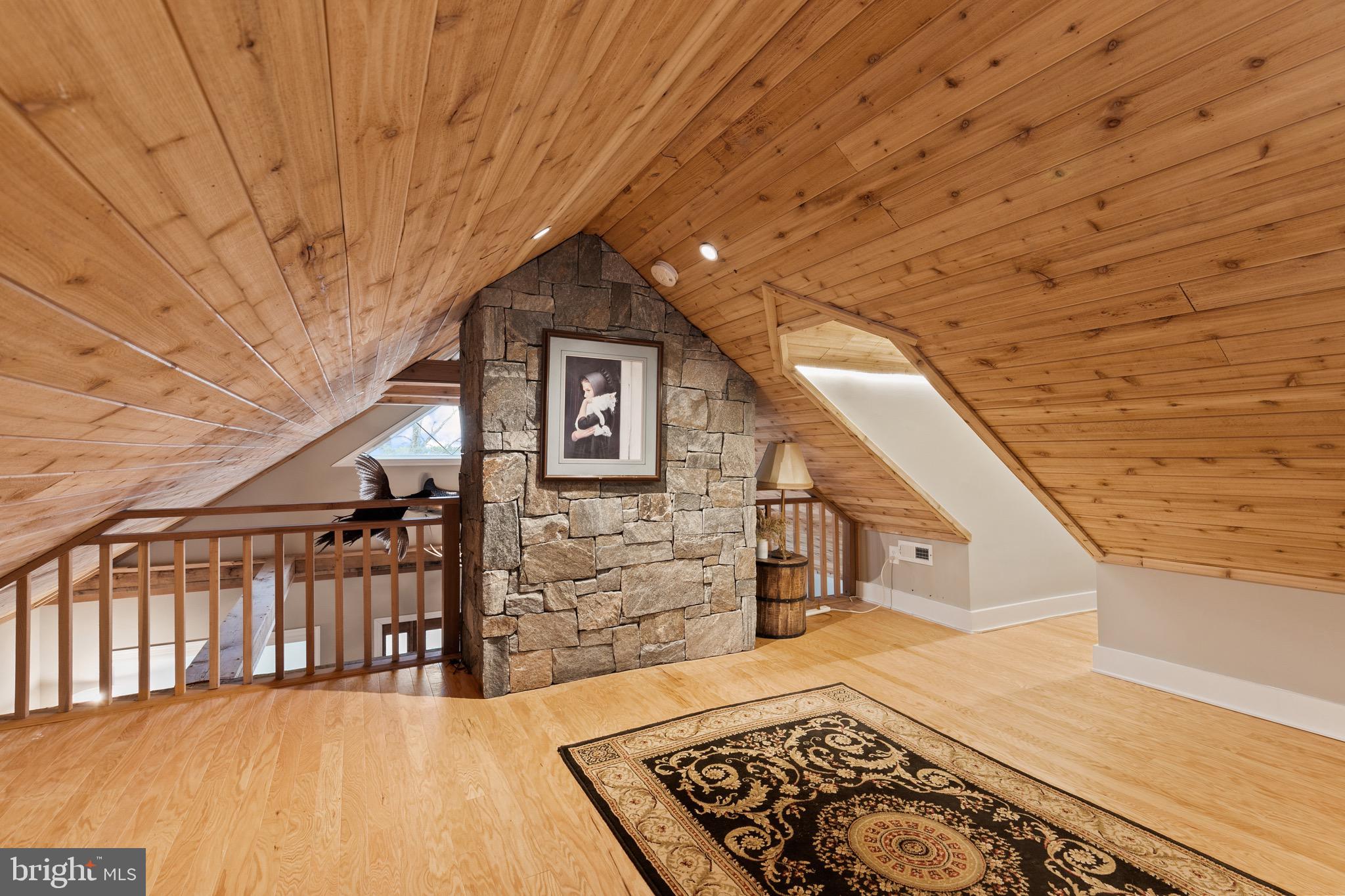 DAVIDSONVILLE - Farm