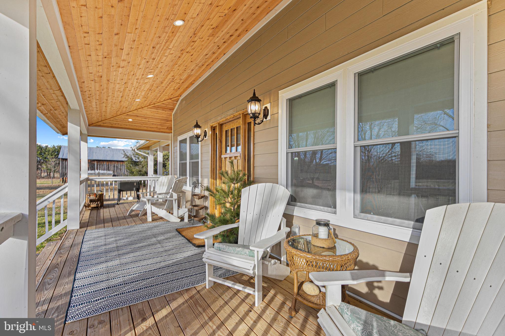 DAVIDSONVILLE - Farm