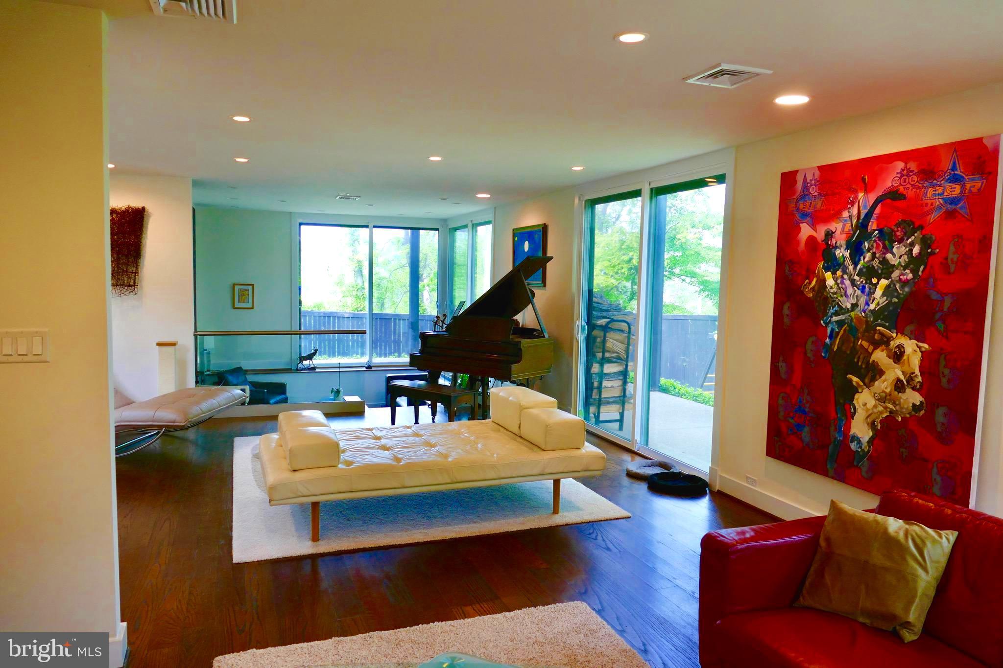 BELLEVUE FOREST - Residential