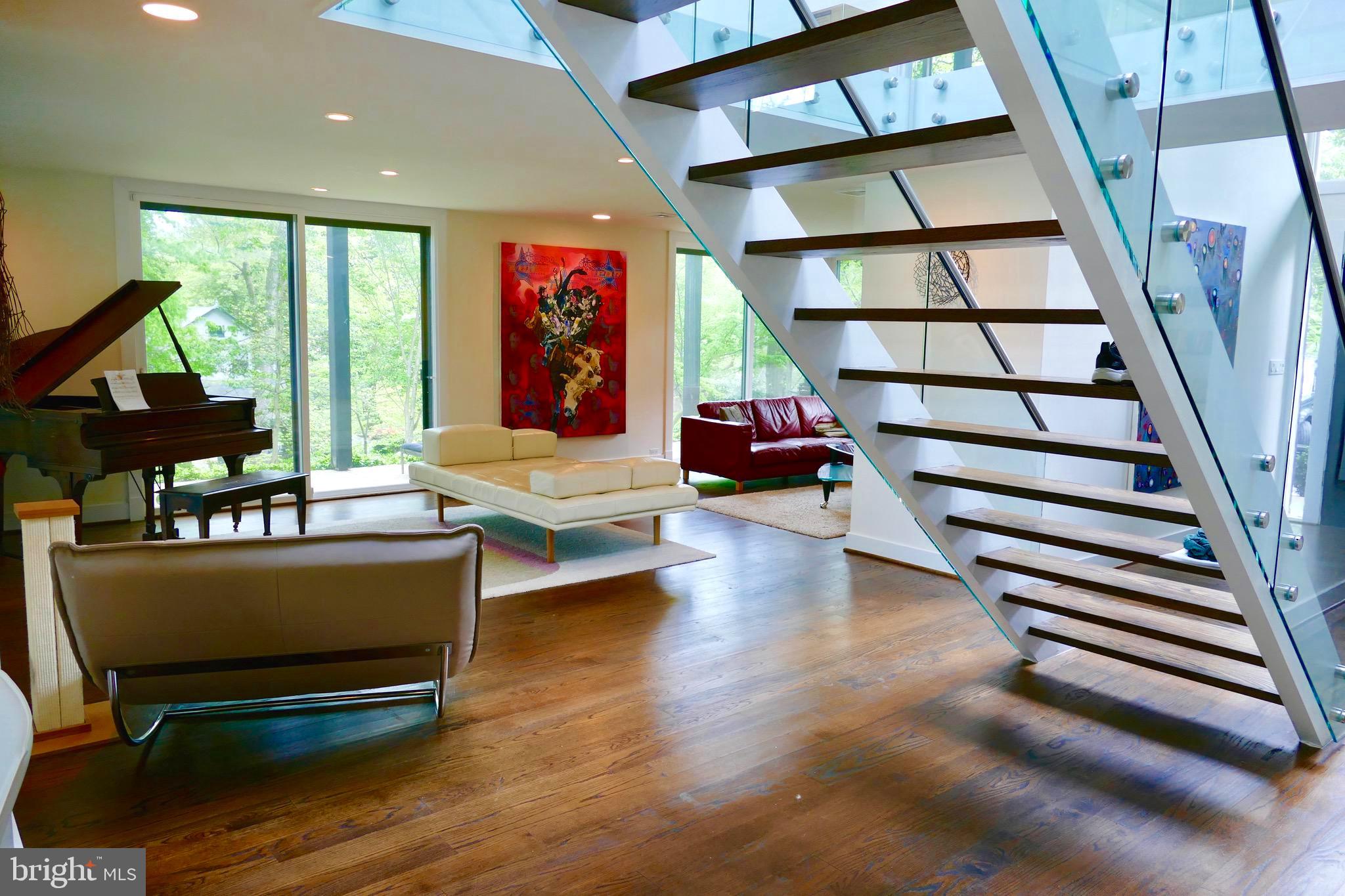 BELLEVUE FOREST - Residential