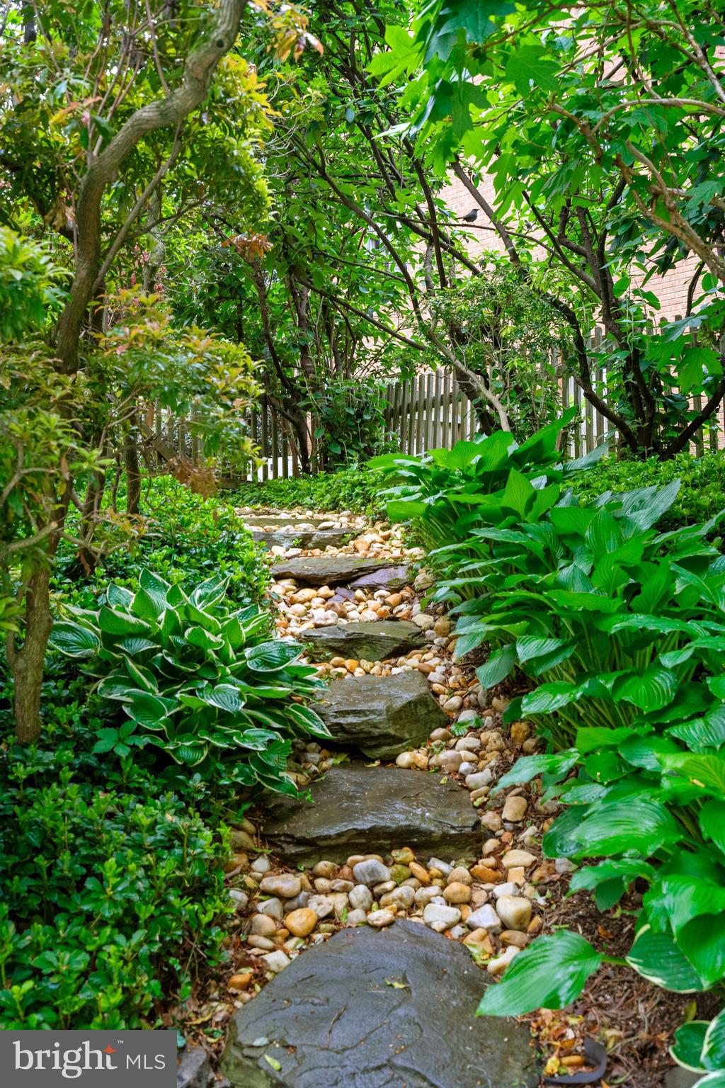 FARMINGTON - Residential