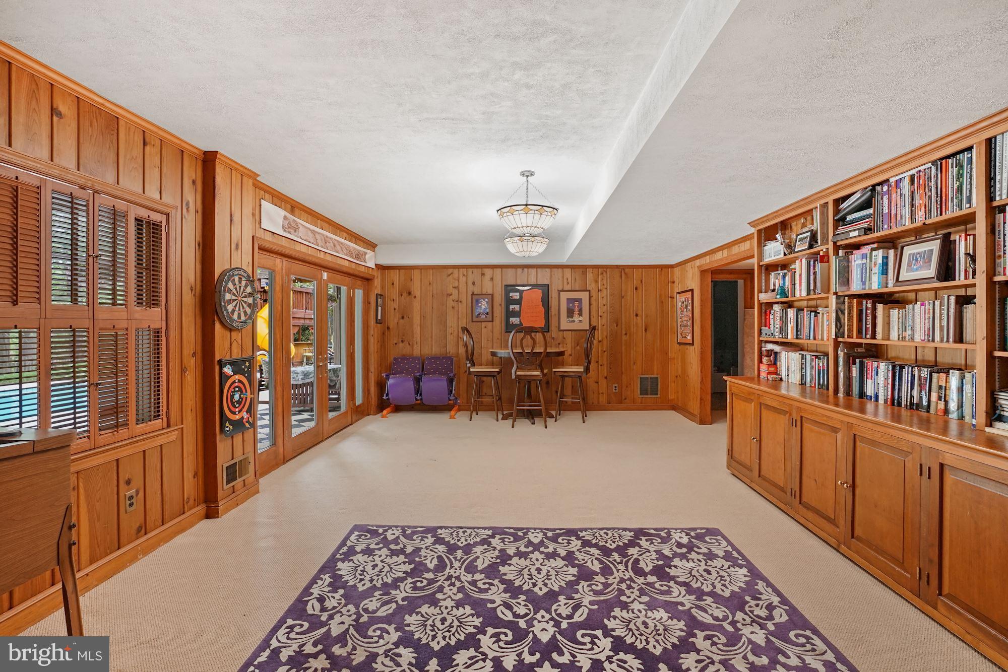 FARMINGTON - Residential