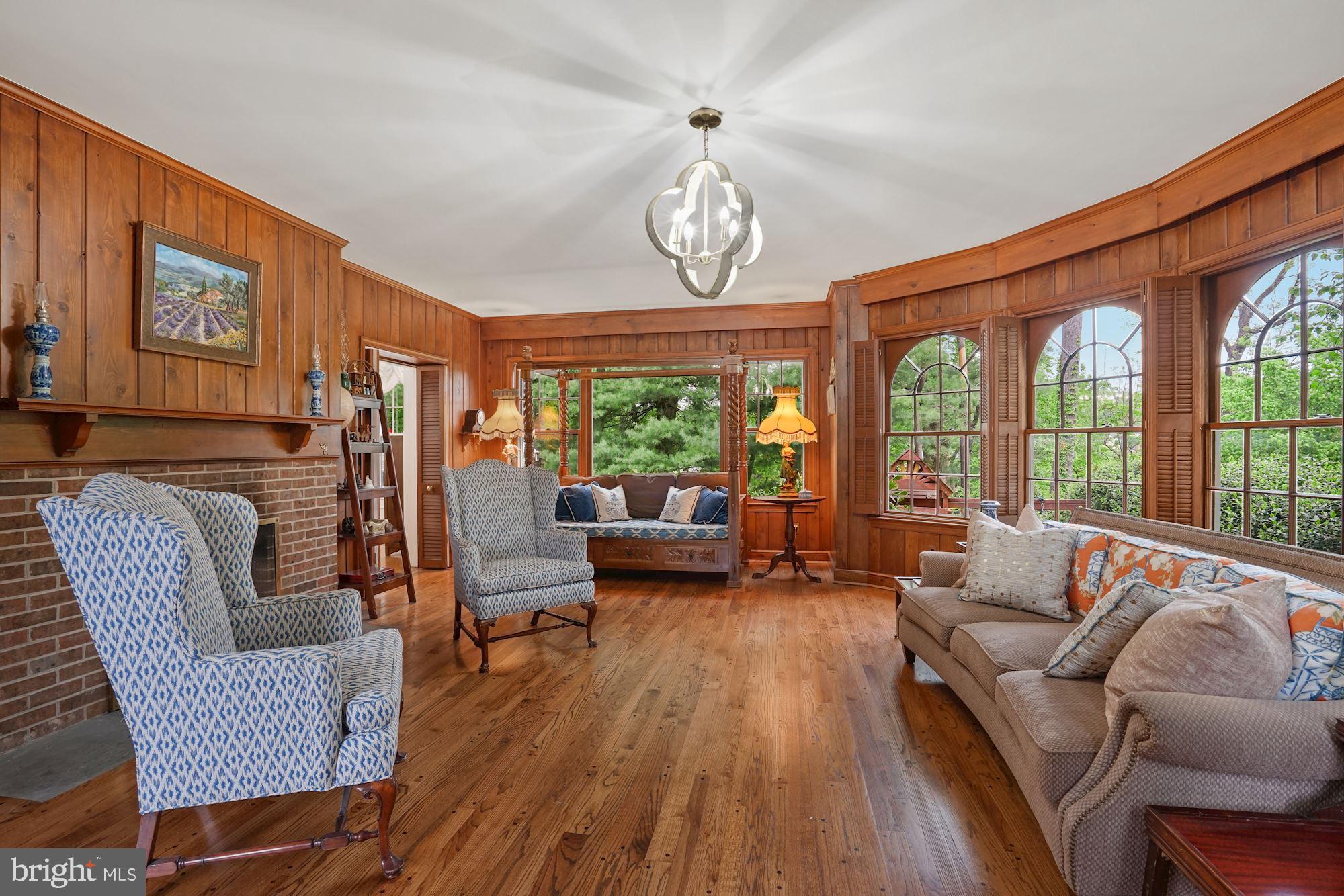 FARMINGTON - Residential